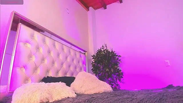 im_saamy's Live XXX Chat