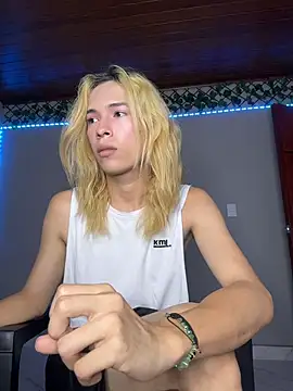 XXX chat uživo modela LarryCraft